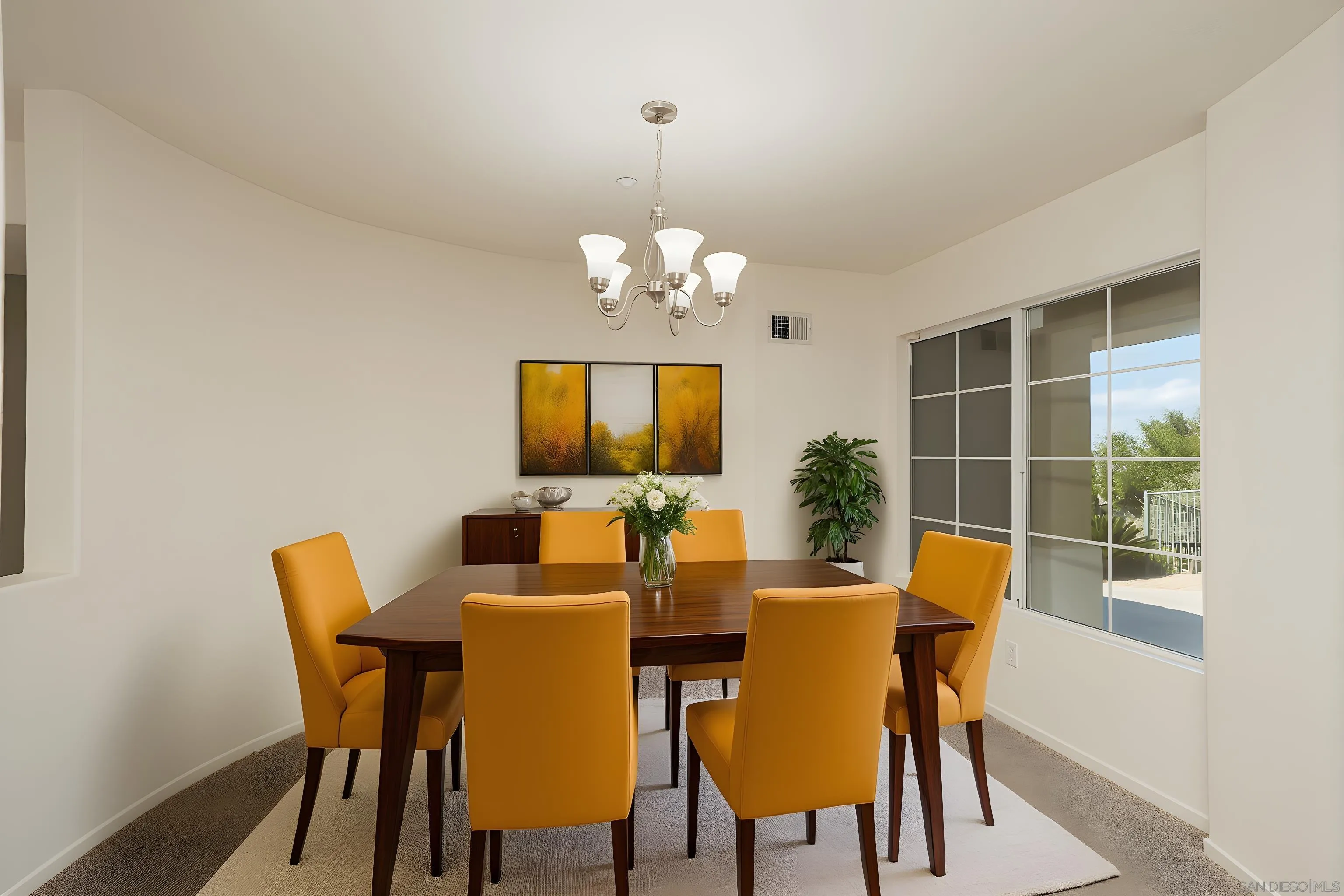 https://cdn.realtyfeed.com/cdn/127/250036740/a3803569446bc3e8a7a845cd015e4f02.webp