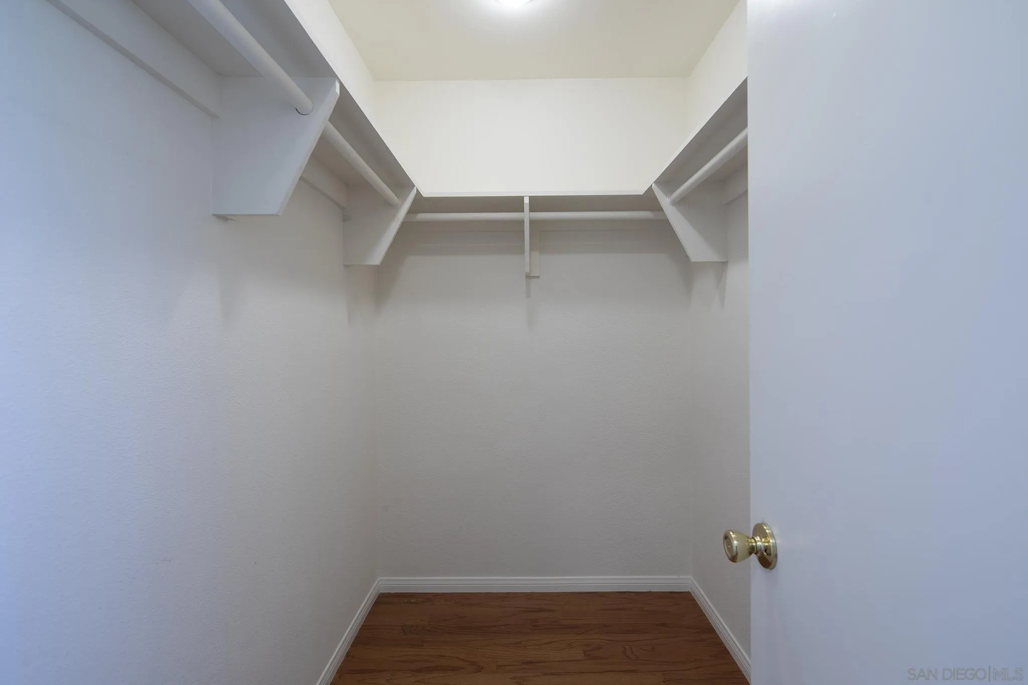 https://cdn.realtyfeed.com/cdn/127/250036743/4e6299a01ab327226929a18c569c2c0e.webp