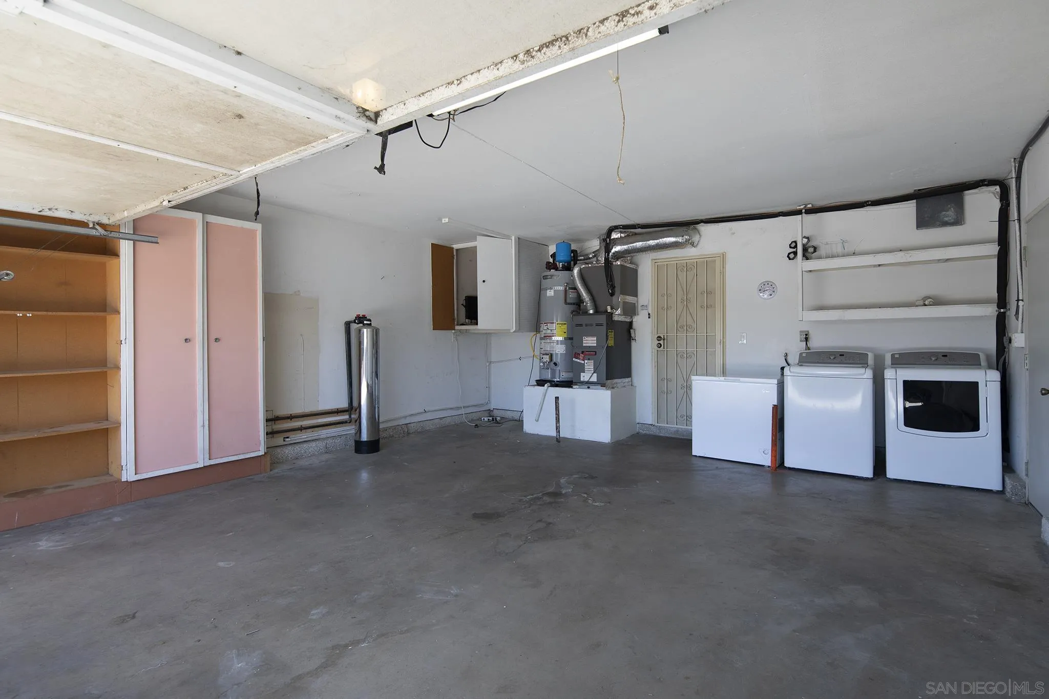 https://cdn.realtyfeed.com/cdn/127/250036743/7a096f6826e38958940a0ed85a8e8155.webp