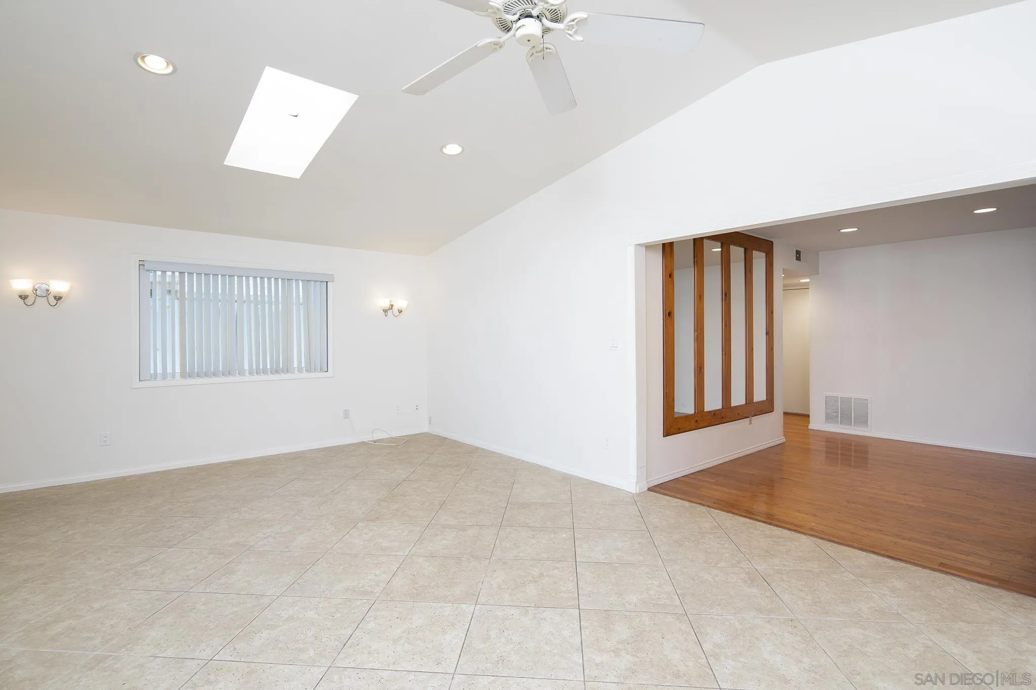 https://cdn.realtyfeed.com/cdn/127/250036743/7ae758fd2c65dac92b799df4c5eb7e5a.webp