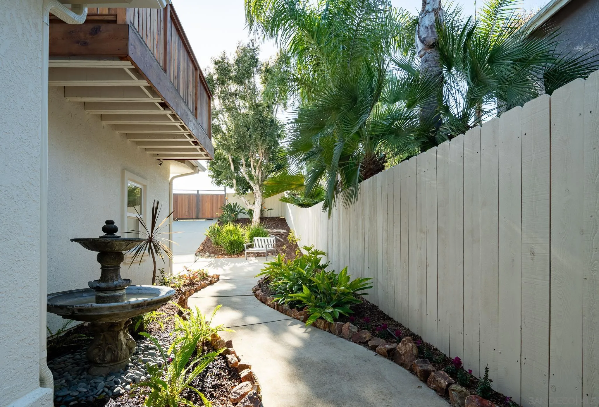 https://cdn.realtyfeed.com/cdn/127/250036746/afd344c4544752869fa7fd9f42a572d1.webp