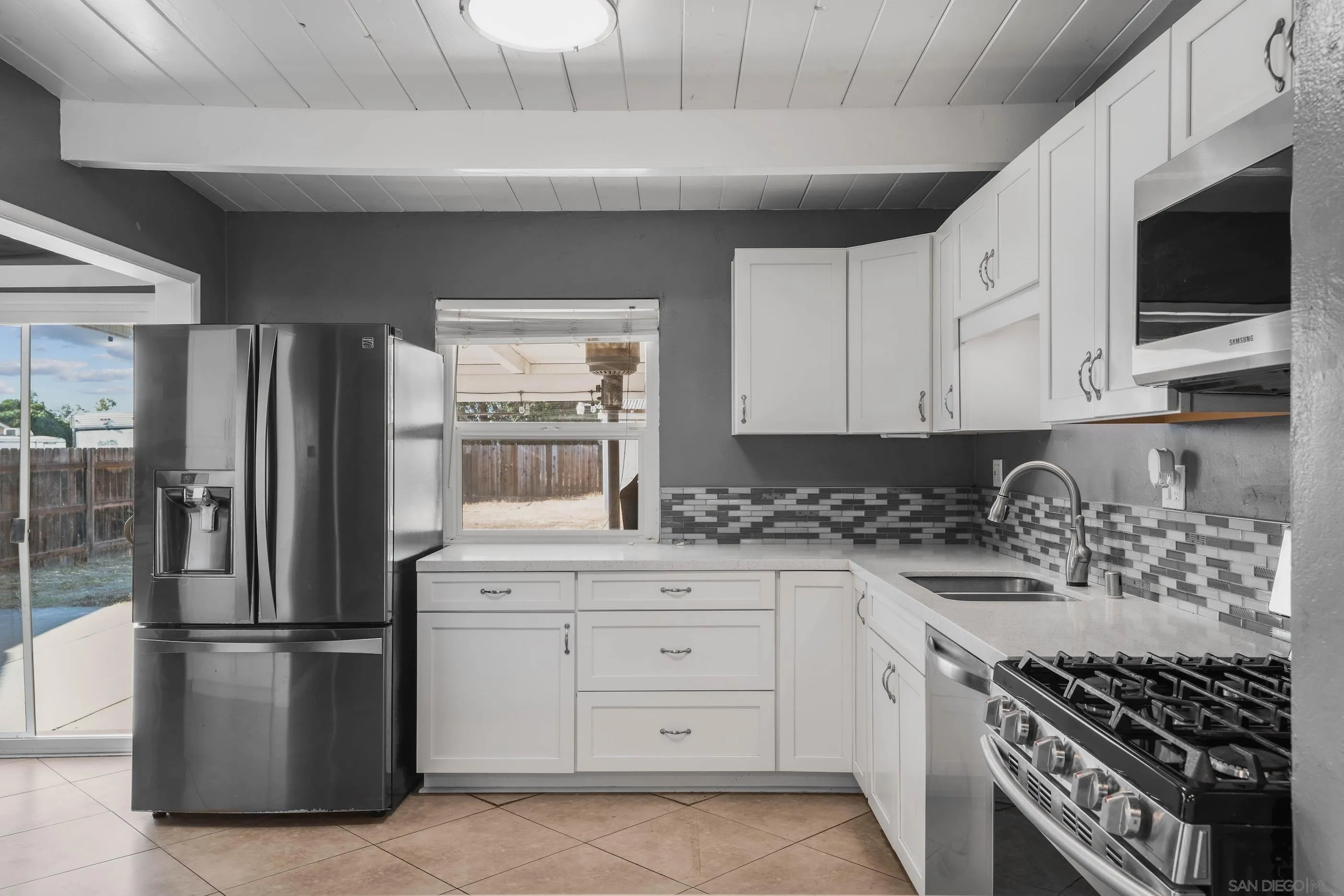 https://cdn.realtyfeed.com/cdn/127/250036747/18b3dce37a4bd62d2a637c12cbeba365.webp