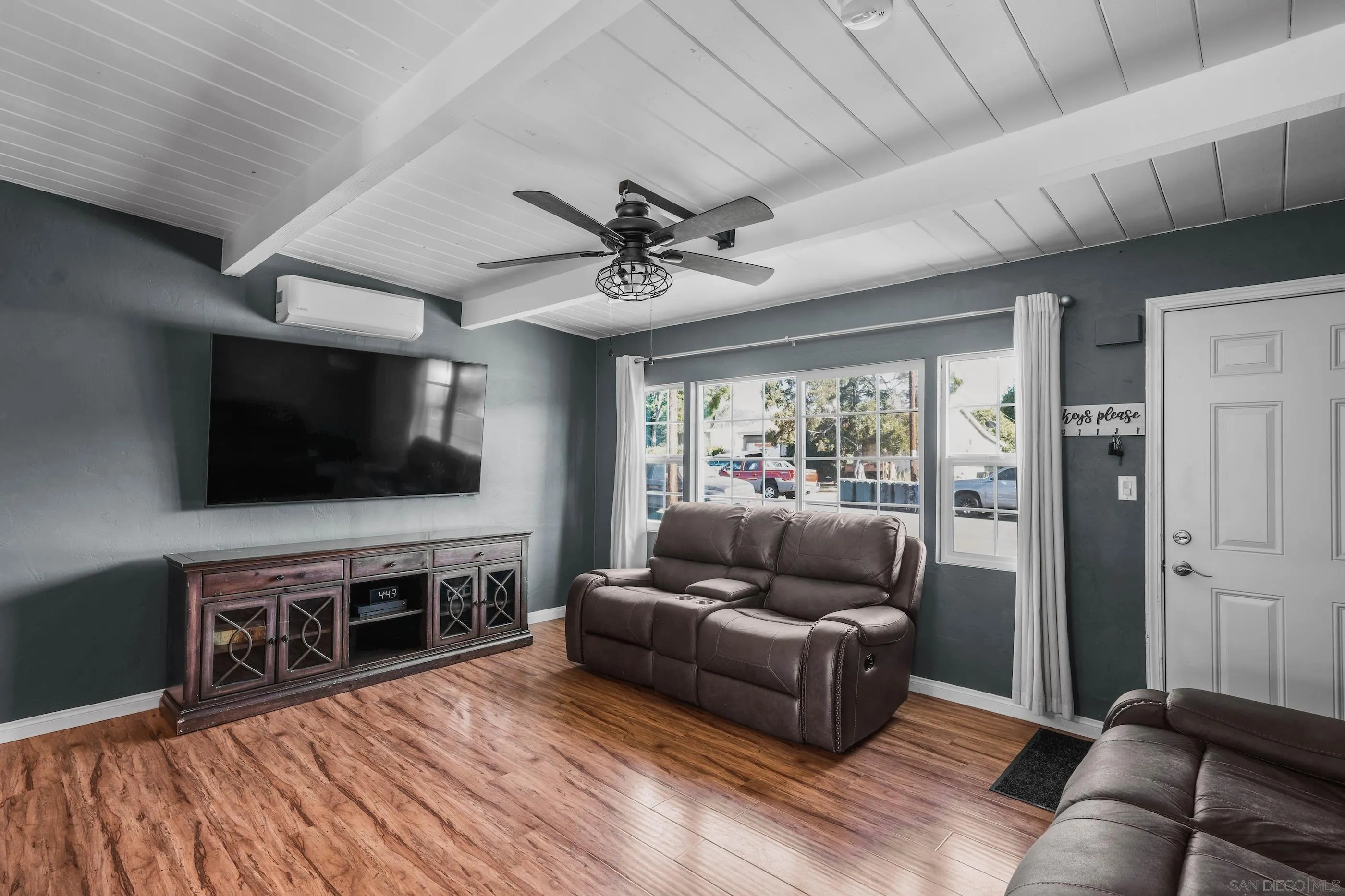 https://cdn.realtyfeed.com/cdn/127/250036747/5f8f7a3ef5e88282c0f354f966bc66e0.webp