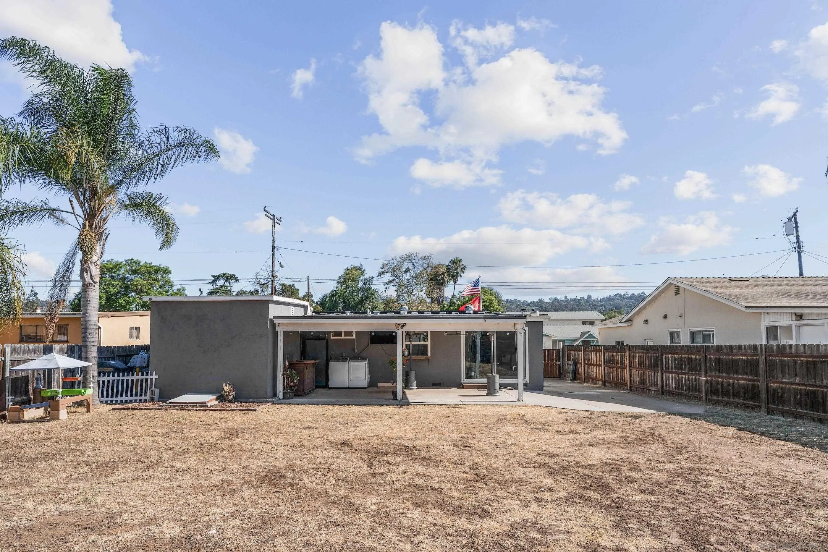https://cdn.realtyfeed.com/cdn/127/250036747/da7b24b0bf285b54a2612c31d8140c38.webp