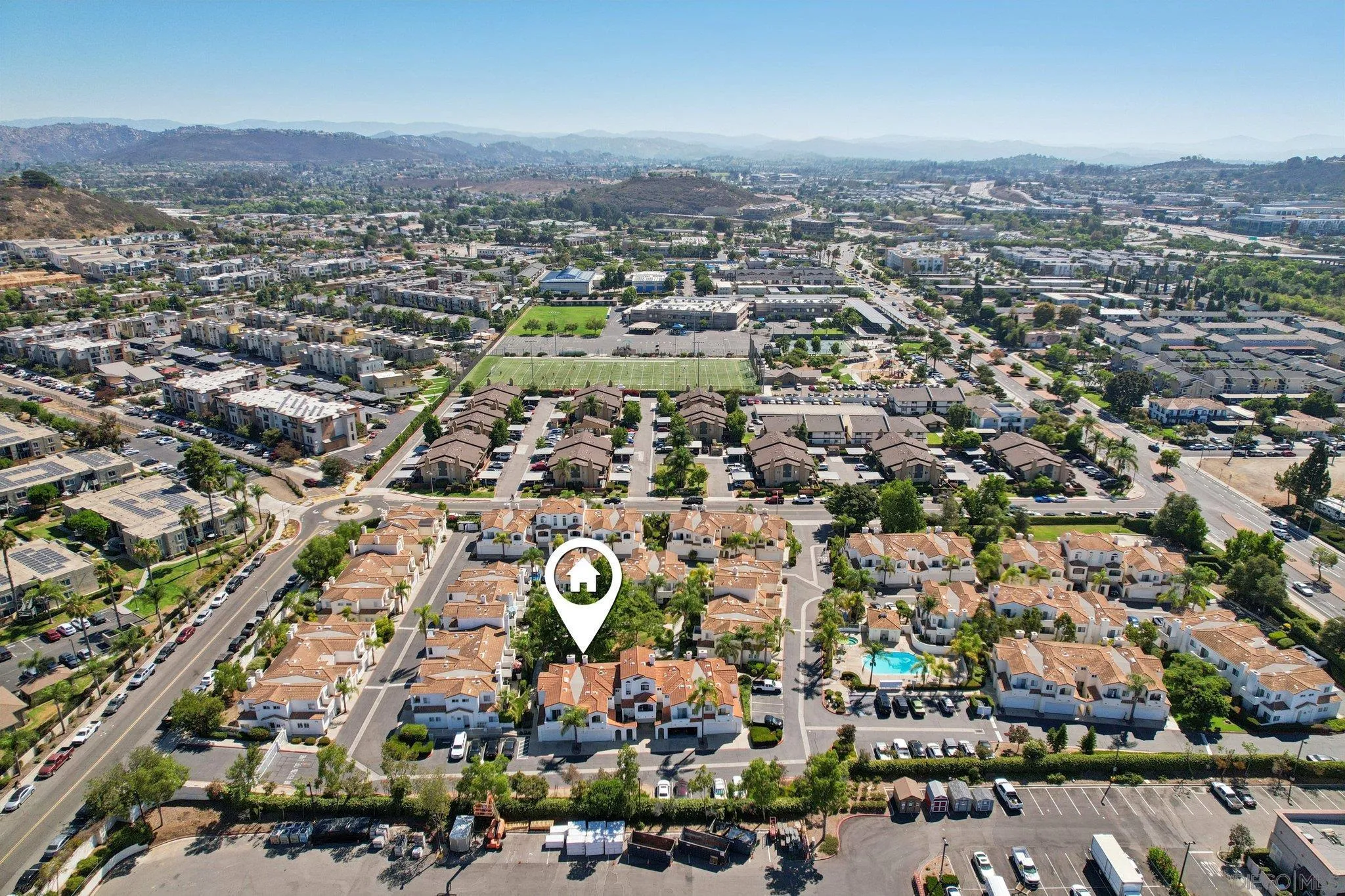 https://cdn.realtyfeed.com/cdn/127/250036748/437e7a45183c6c71c4096e2fea933d62.webp