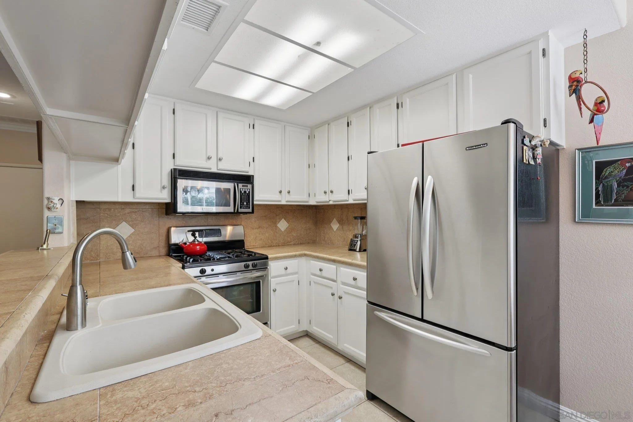 https://cdn.realtyfeed.com/cdn/127/250036748/61a6e33d8e03af39936532bac95f898e.webp