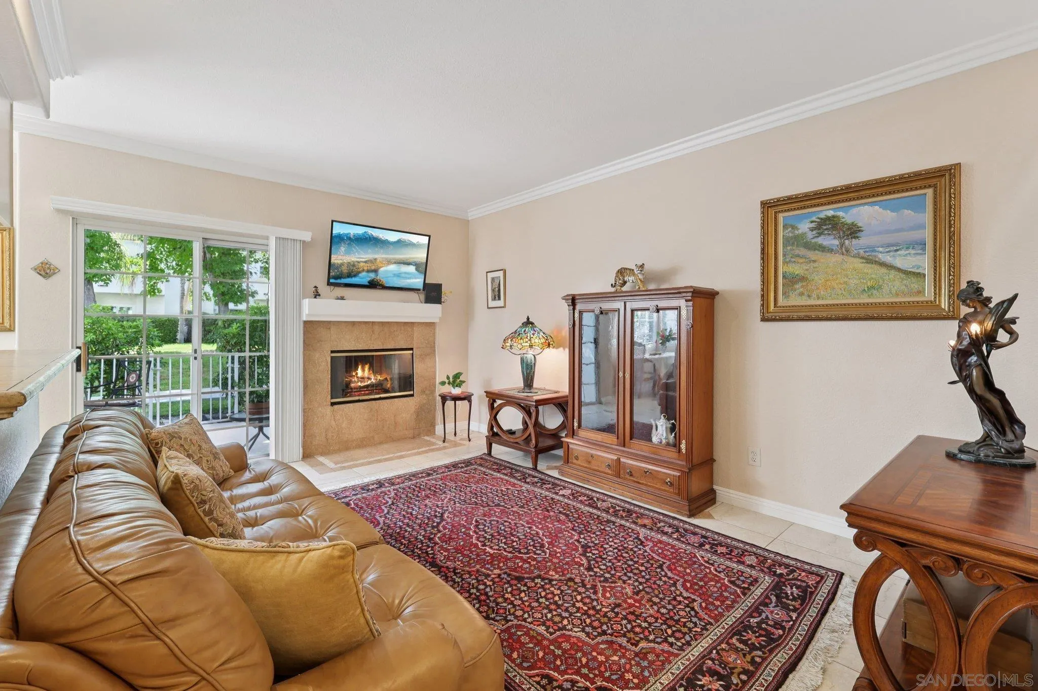 https://cdn.realtyfeed.com/cdn/127/250036748/7a3b9de9f8861cb3b196dbb2c35275c4.webp