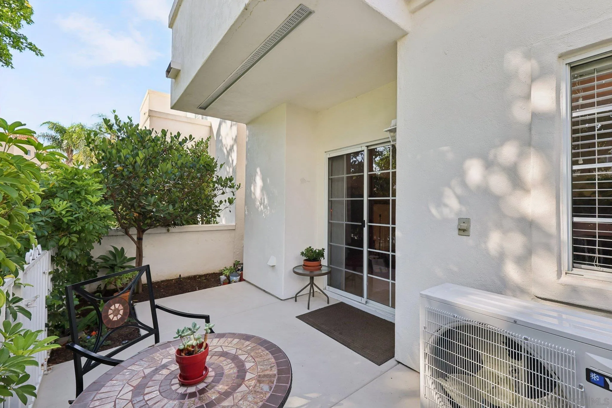 https://cdn.realtyfeed.com/cdn/127/250036748/7b8c9373962c4f76edb20659d6675806.webp