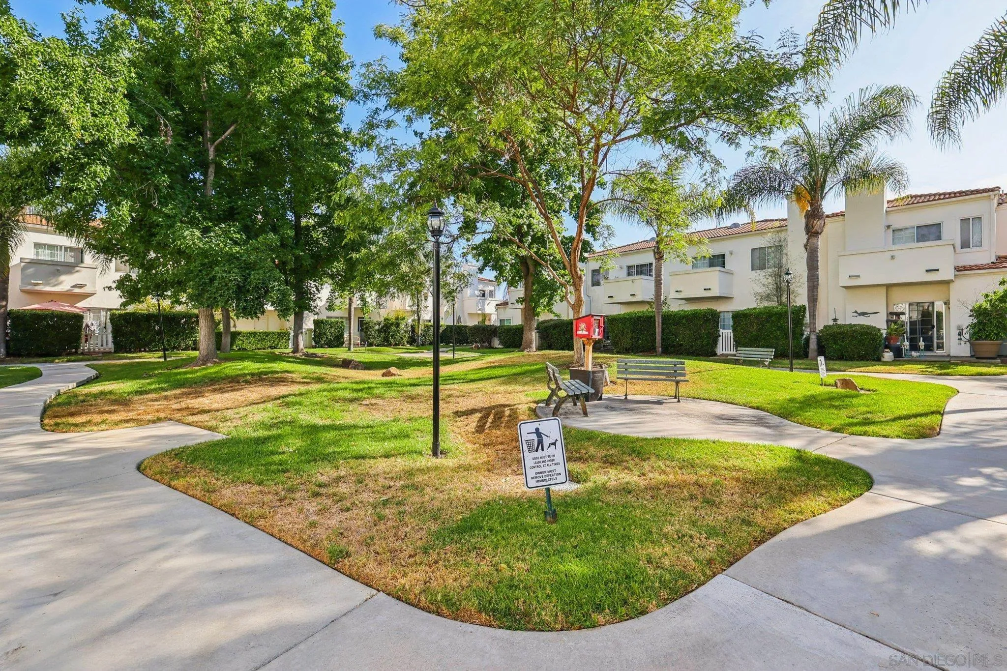 https://cdn.realtyfeed.com/cdn/127/250036748/bf8a6d2c5db77b27251fe869c8294d60.webp