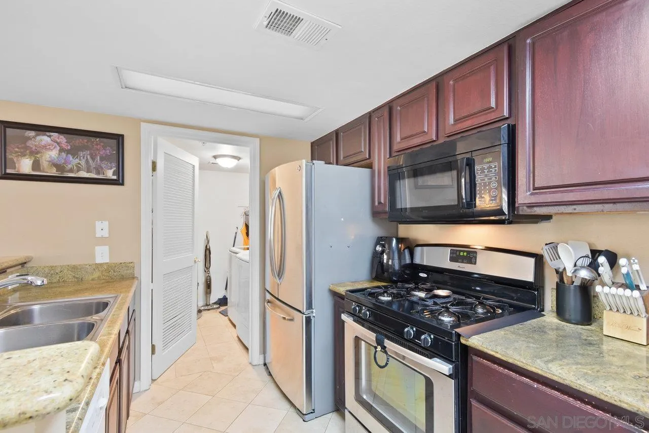 https://cdn.realtyfeed.com/cdn/127/250036752/a63cce2d4ab229f1cbc9658c4df267b7.webp