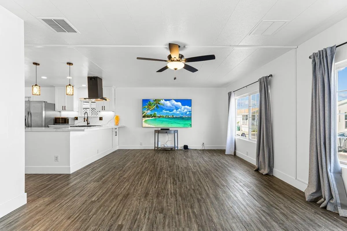 https://cdn.realtyfeed.com/cdn/127/250036754/707eb89799d46f2b6c2731e8f5d4eb7d.webp