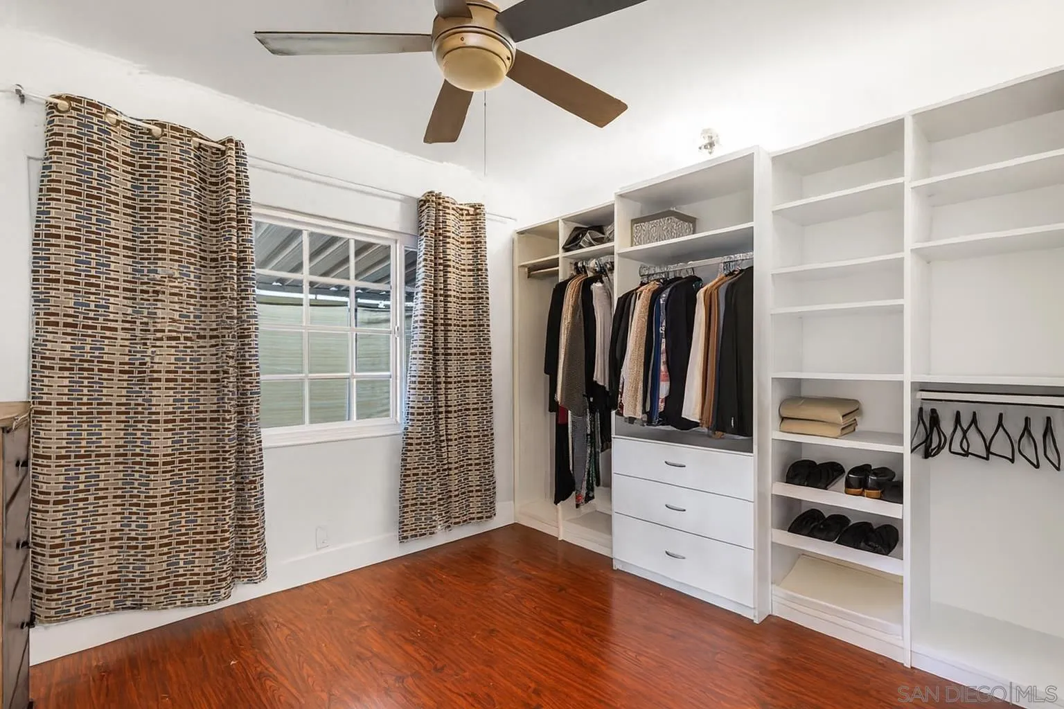 https://cdn.realtyfeed.com/cdn/127/250036754/d7e7a951d66a45d4f844f279e23faa76.webp