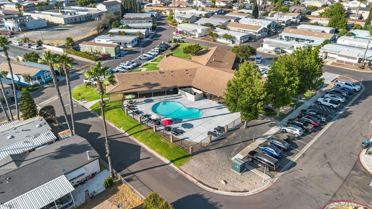 https://cdn.realtyfeed.com/cdn/127/250036754/ed5096a7e821759fade40be03fca8592.webp