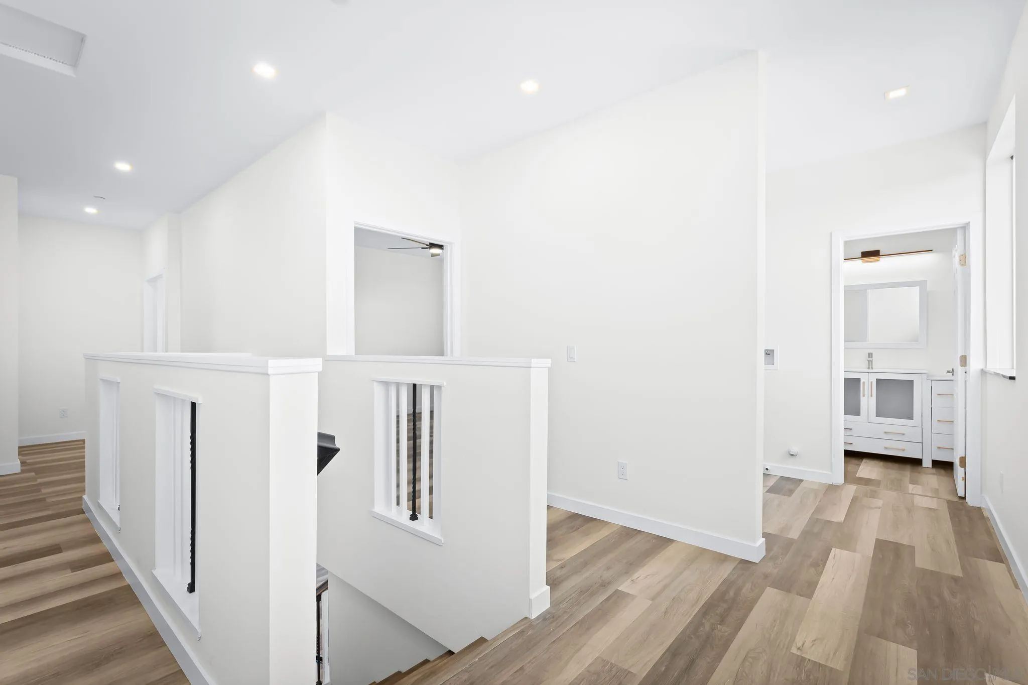 https://cdn.realtyfeed.com/cdn/127/250036761/10528360b43853d8607b54bc4e52960b.webp