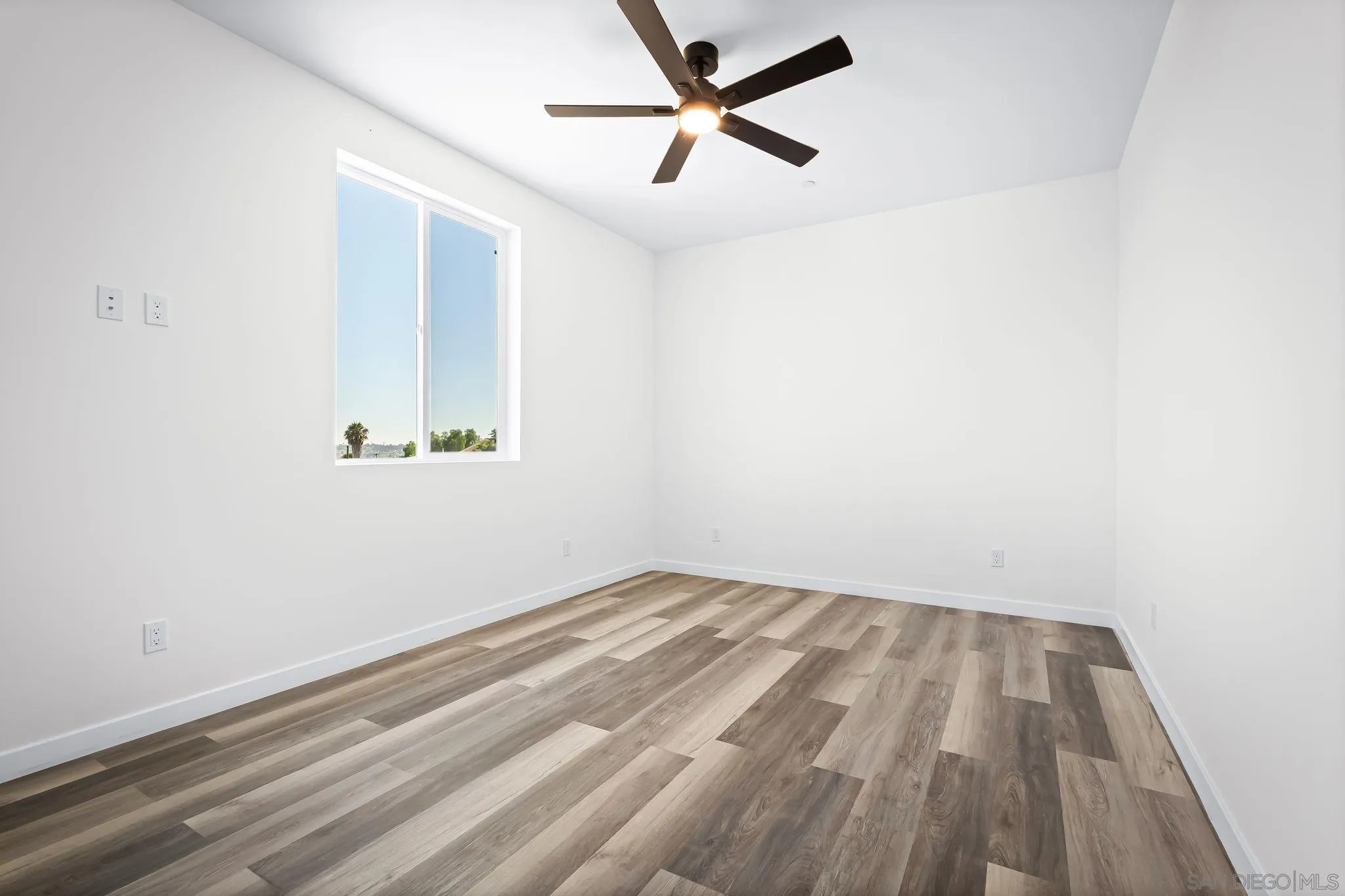 https://cdn.realtyfeed.com/cdn/127/250036761/92d8a2496a334d2d8a129e7f662d4ba5.webp