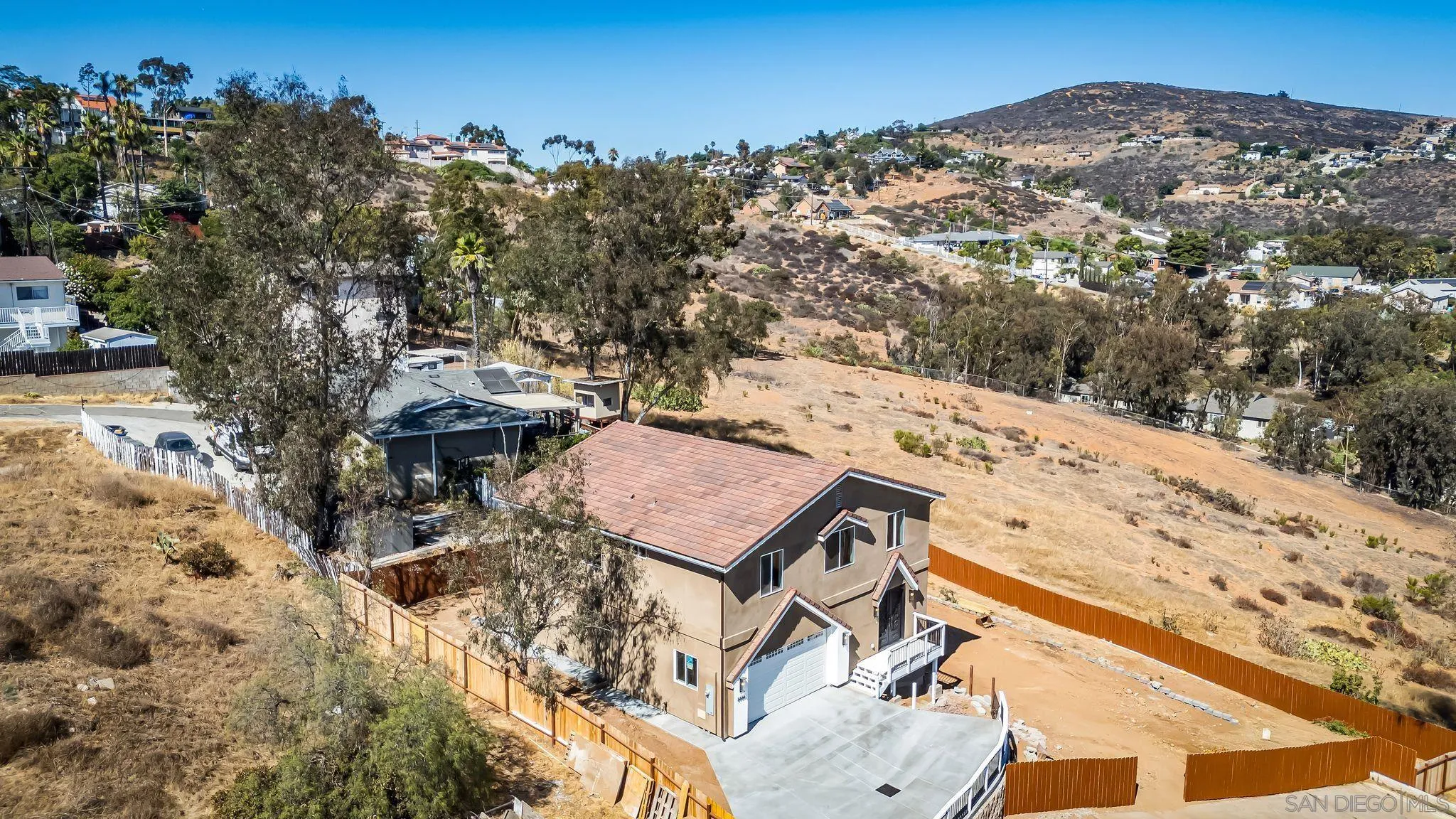 https://cdn.realtyfeed.com/cdn/127/250036761/a604b916abee3308380a29768cc93c8e.webp
