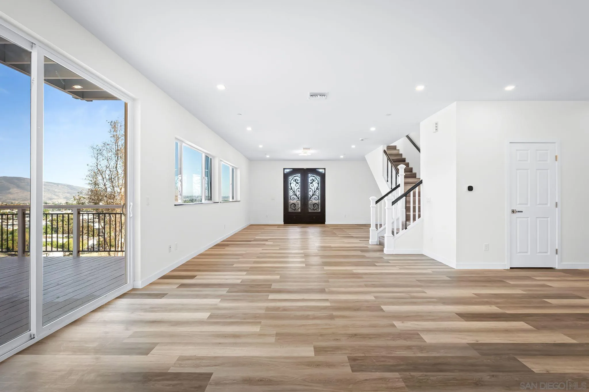 https://cdn.realtyfeed.com/cdn/127/250036761/ac255803a68623228c09a86471ffda0f.webp
