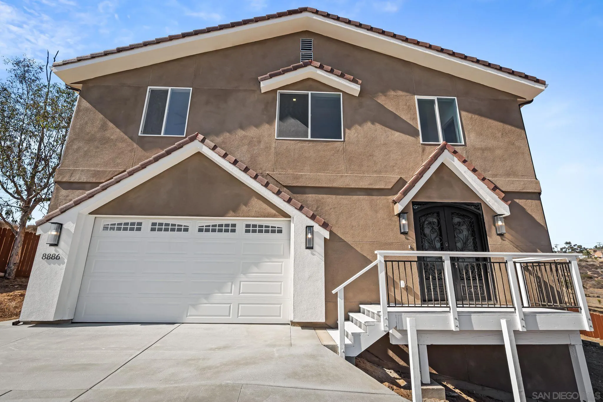 https://cdn.realtyfeed.com/cdn/127/250036761/c73839f37aec79d051378a8ccc158a71.webp