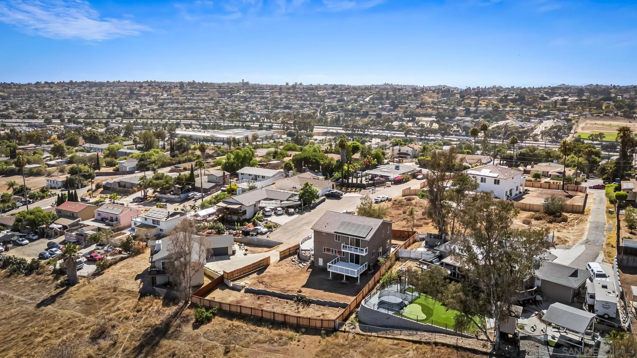 https://cdn.realtyfeed.com/cdn/127/250036761/f0e96fd637fccbde58b5e5b174b08bab.webp