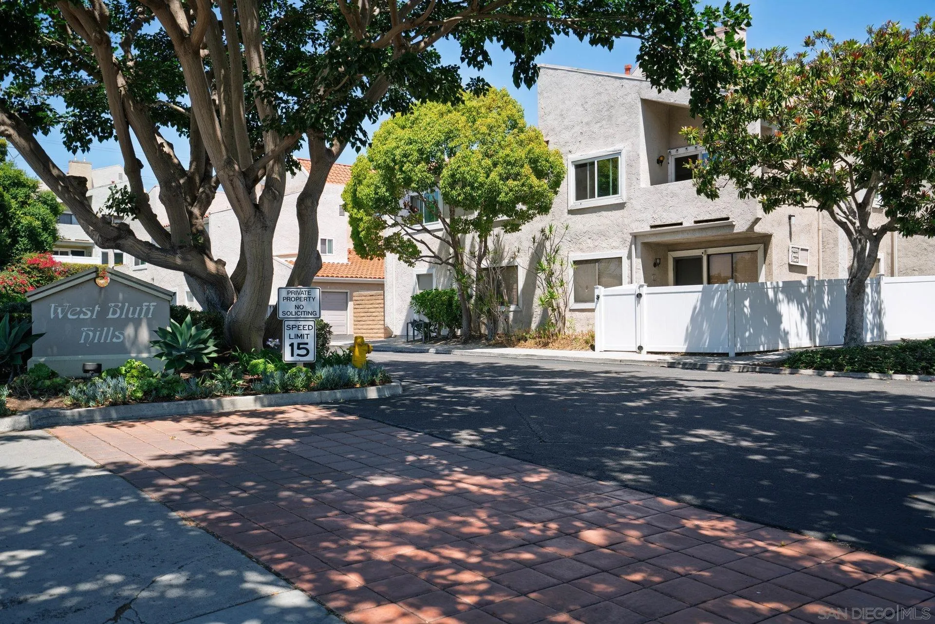 https://cdn.realtyfeed.com/cdn/127/250036770/a89ea346271eab13ac4d7adb748a34f5.webp