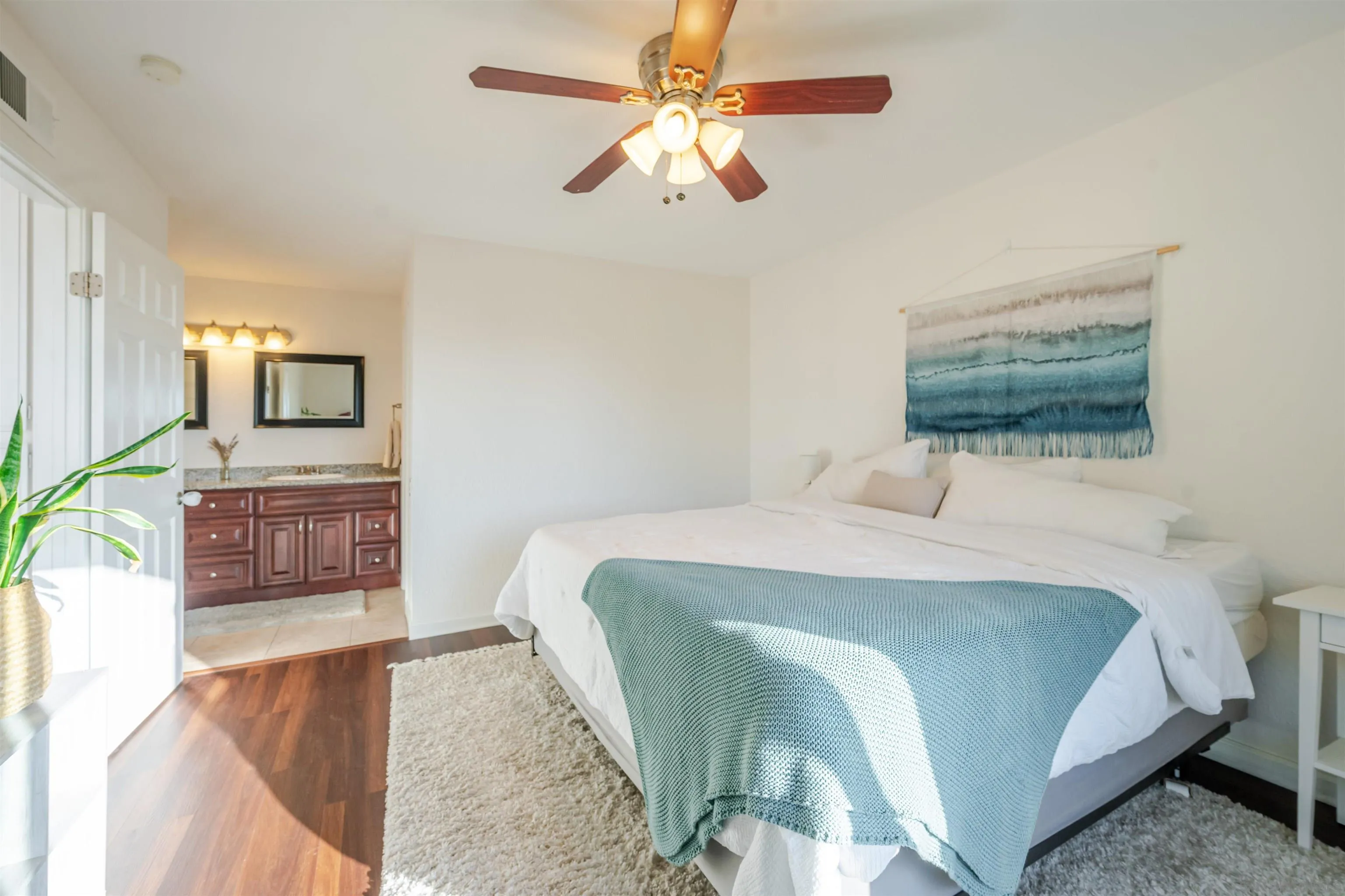 https://cdn.realtyfeed.com/cdn/127/250036773/61abcb9383174bc5ecacab492a9d7dcd.webp