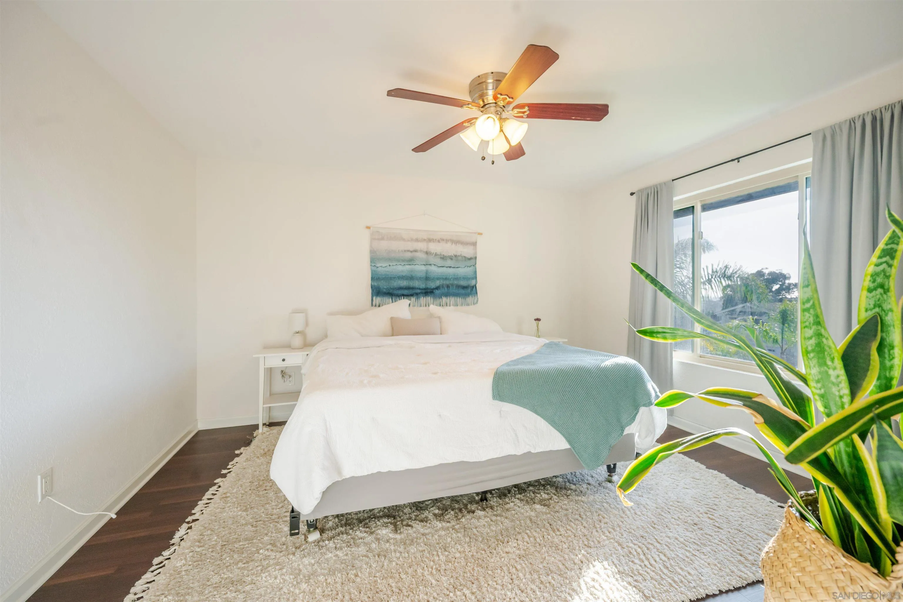 https://cdn.realtyfeed.com/cdn/127/250036773/7e8671f590346b944d49de3dd57c6ad1.webp