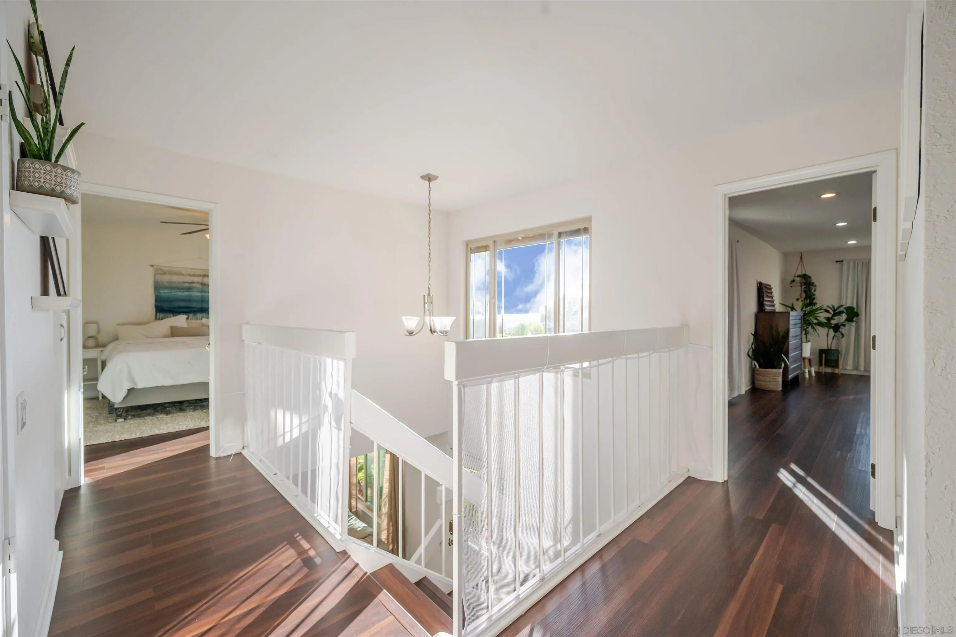 https://cdn.realtyfeed.com/cdn/127/250036773/999d2beaf84d30025433b6ac8cffb770.webp