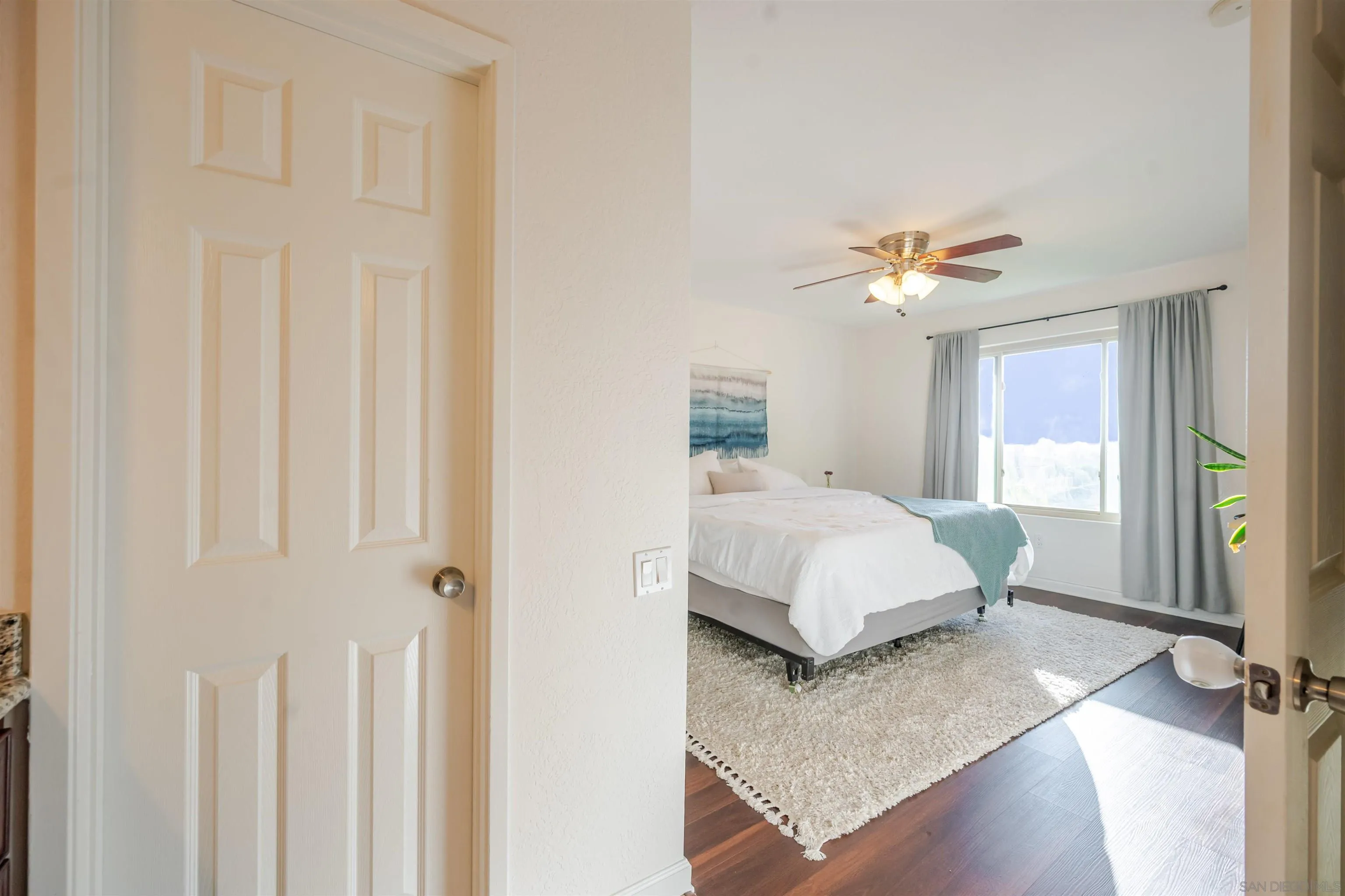https://cdn.realtyfeed.com/cdn/127/250036773/9f7d7cb5781a9bd205afcab796da8150.webp