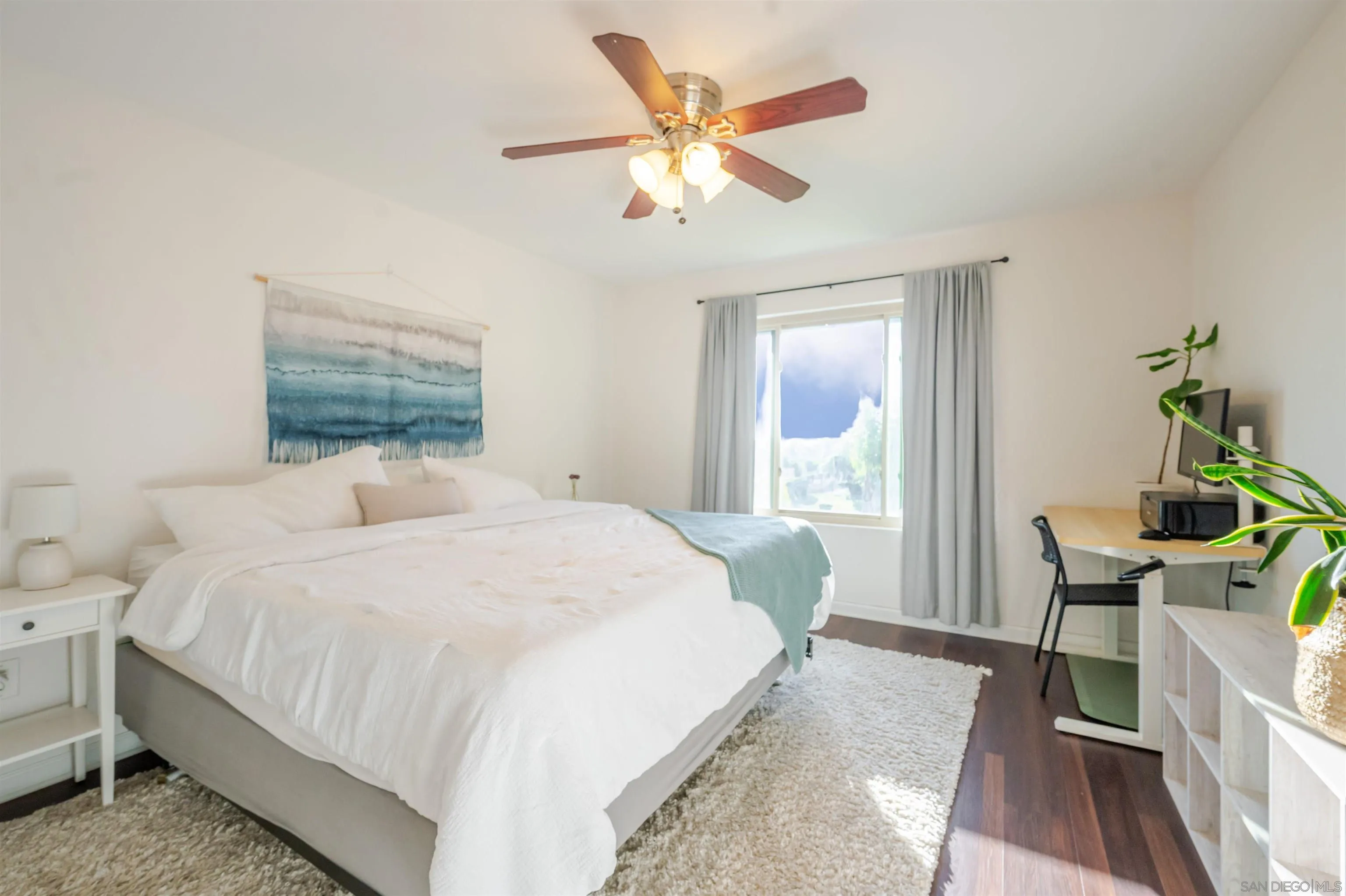 https://cdn.realtyfeed.com/cdn/127/250036773/b38d2c39b1a00cdb5d56ce8cc7dbb4ca.webp