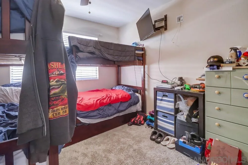 https://cdn.realtyfeed.com/cdn/127/250036774/2fd61f1755a97e60ee95fc2081e8747d.webp