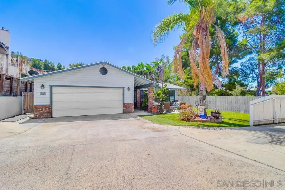 https://cdn.realtyfeed.com/cdn/127/250036774/363f46fe8a0d690060c9b06ab4caf3e0.webp