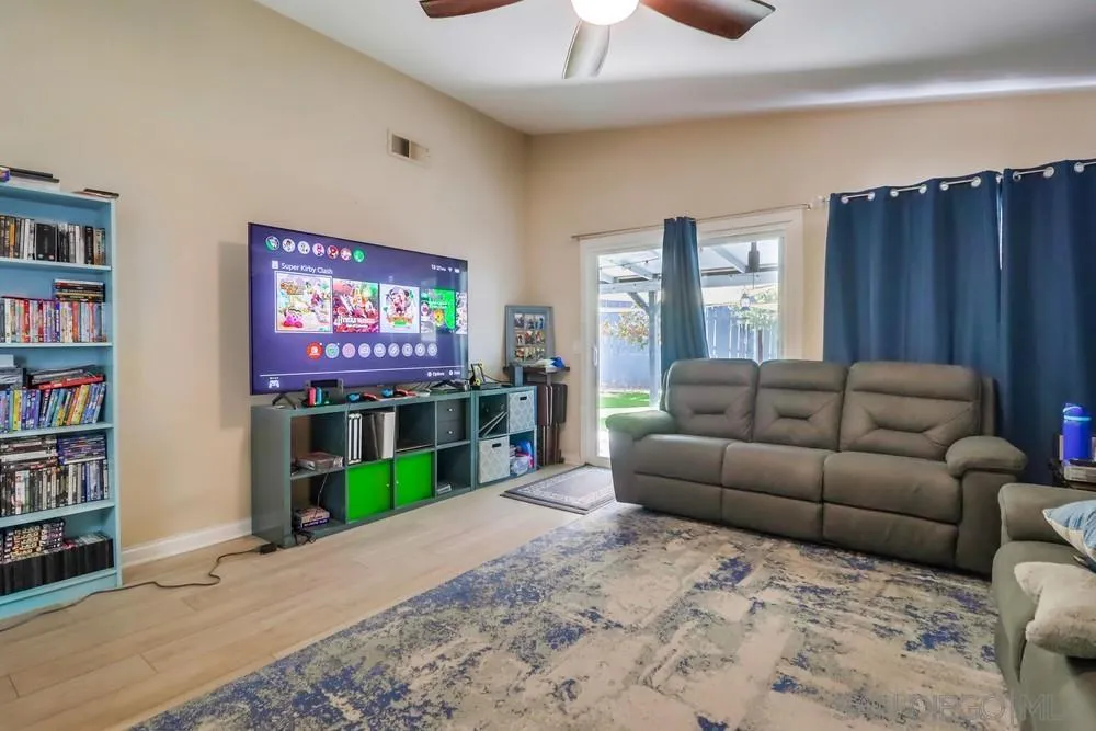 https://cdn.realtyfeed.com/cdn/127/250036774/6850118ee76399faa04535ab96f50575.webp