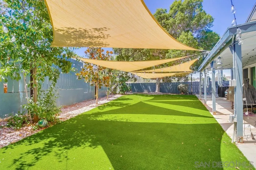 https://cdn.realtyfeed.com/cdn/127/250036774/829955ee977db157c21d068d3860ca06.webp