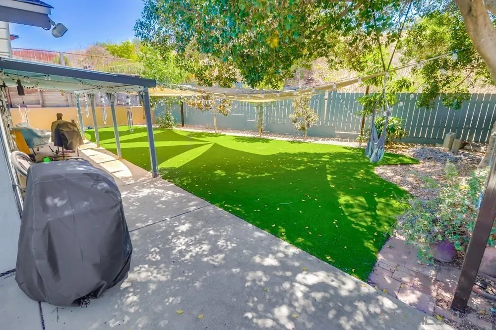 https://cdn.realtyfeed.com/cdn/127/250036774/df45b024bd8ea5e14344d2e3b05899fe.webp