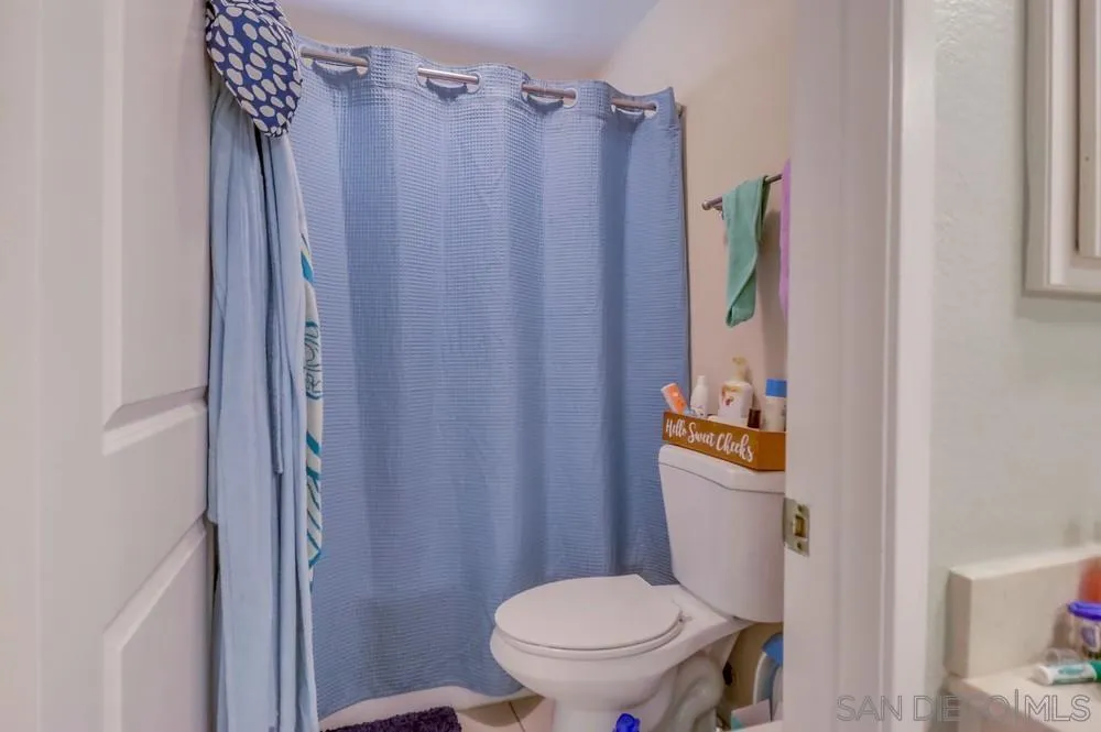 https://cdn.realtyfeed.com/cdn/127/250036774/fb421e3ef42ced890a481426beb17a7b.webp