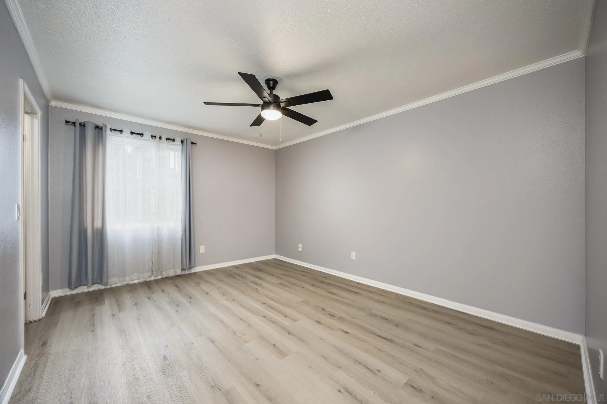 https://cdn.realtyfeed.com/cdn/127/250036776/94cfd7e0eaa017f13fe1f7d96566335c.webp