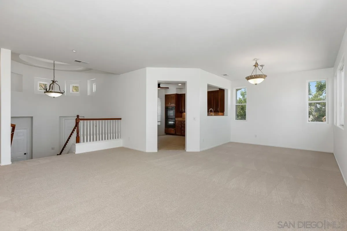 https://cdn.realtyfeed.com/cdn/127/250036777/a0ed81cc43a6338cccc71e1192552c82.webp