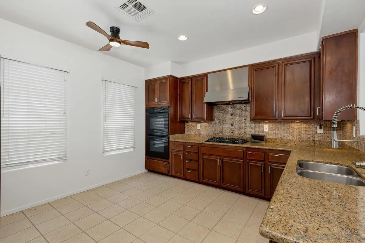 https://cdn.realtyfeed.com/cdn/127/250036777/c1d2e09c31172487eaeb2e1330b746bf.webp