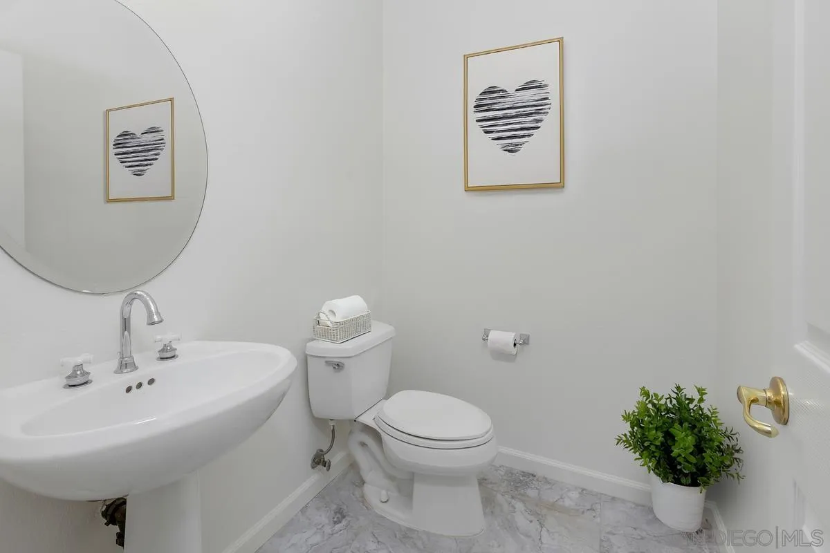 https://cdn.realtyfeed.com/cdn/127/250036777/c2ea4bf60be4fd47522c93a4b24353f9.webp