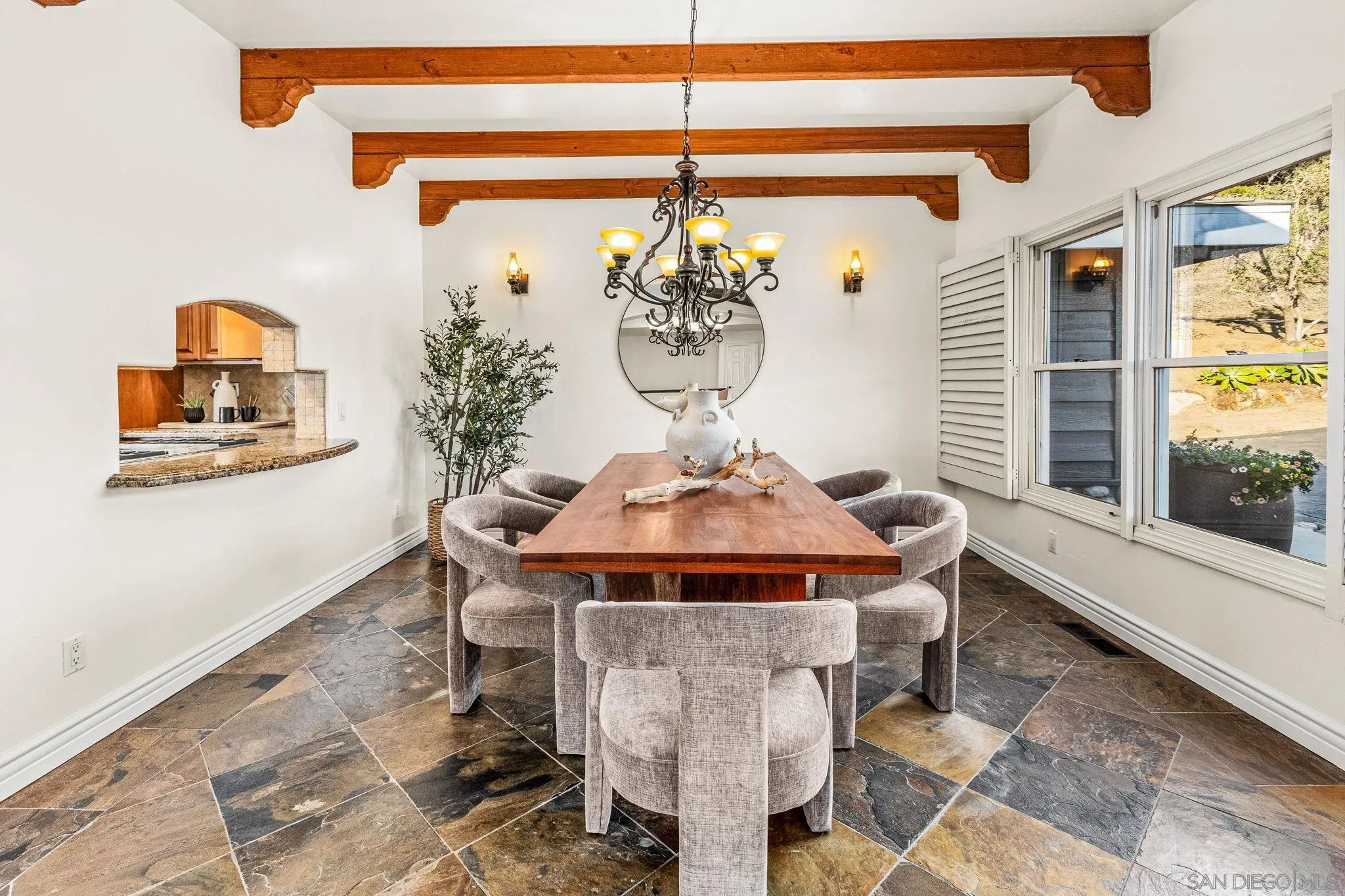 https://cdn.realtyfeed.com/cdn/127/250036779/27218acc582a2f89660bf8842d879de3.webp