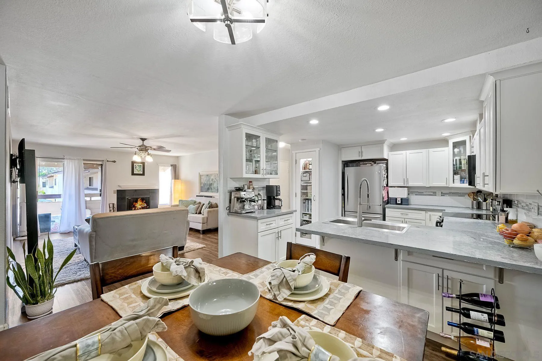 https://cdn.realtyfeed.com/cdn/127/250036780/a1d3df0f3d32bc2c5ffd249f439688d5.webp