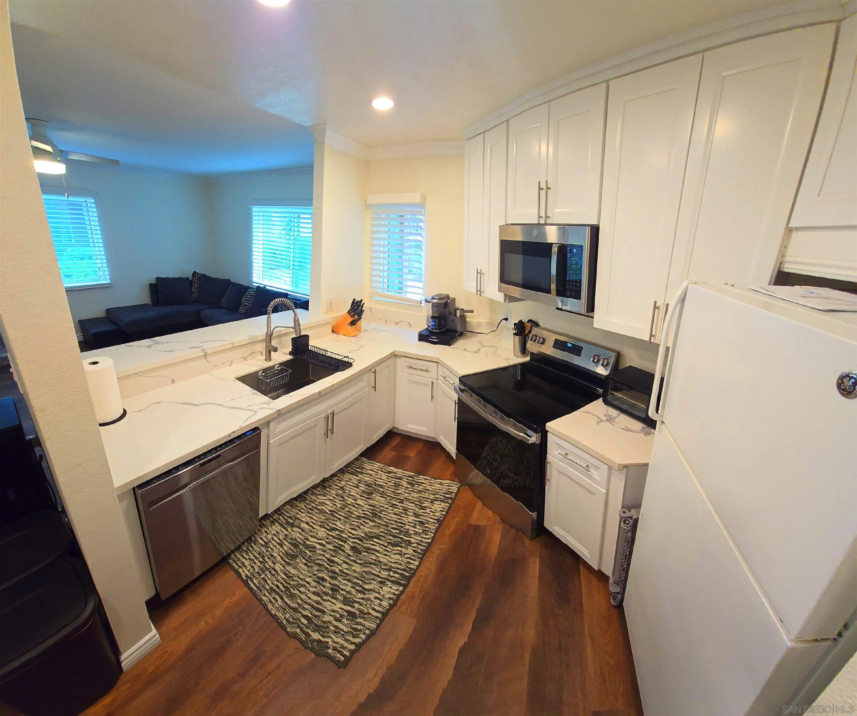 https://cdn.realtyfeed.com/cdn/127/250036781/be4f23d231be2887550ec1a4e8ca7ec0.webp