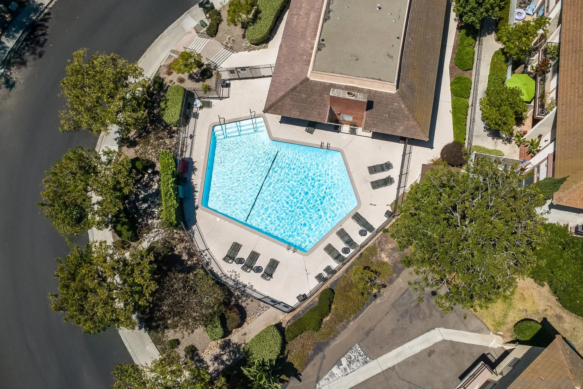 https://cdn.realtyfeed.com/cdn/127/250036786/4d27949e665527243122cd22626ddf9b.webp