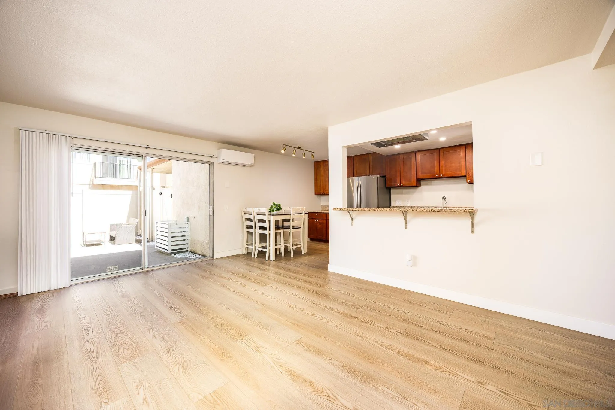 https://cdn.realtyfeed.com/cdn/127/250036786/7b248a9ac0b3edaeedaa94576aeaad26.webp