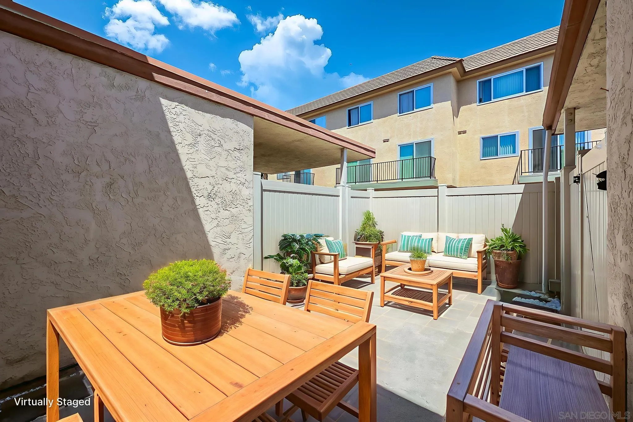 https://cdn.realtyfeed.com/cdn/127/250036786/887d76b8d6d05c3f536c7a5c91a4febf.webp