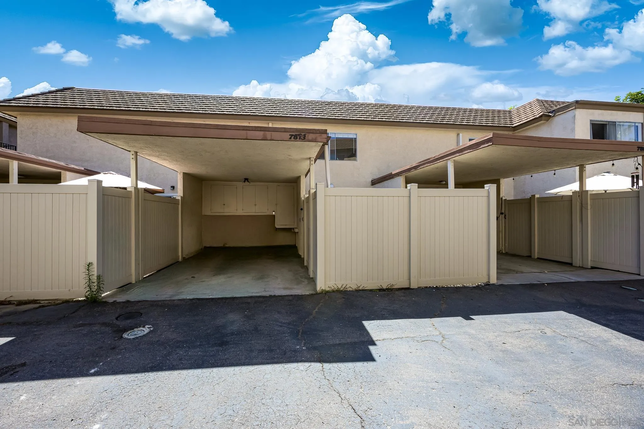 https://cdn.realtyfeed.com/cdn/127/250036786/88ee49e0e5711a8201a61599ff34904e.webp