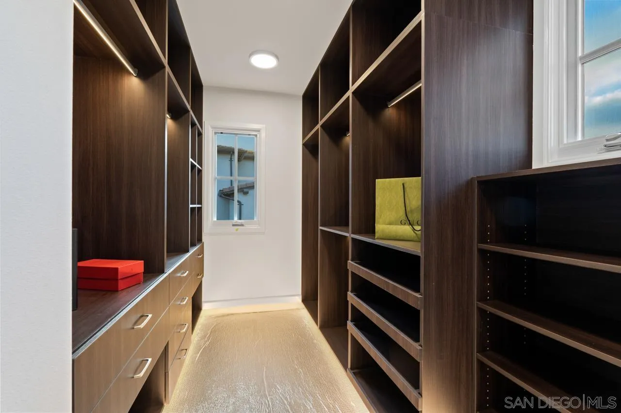 https://cdn.realtyfeed.com/cdn/127/250036787/001cce09193da089f7f1d91b19386b63.webp