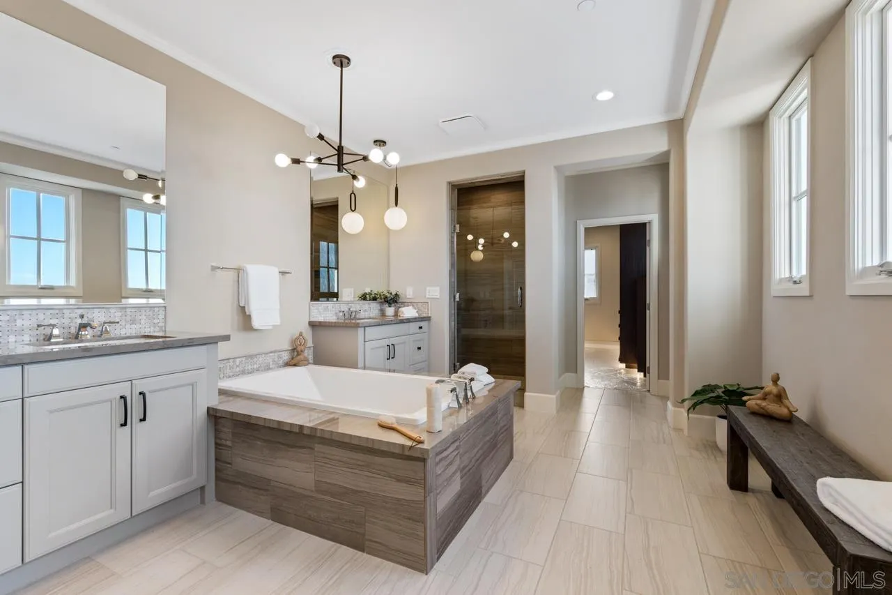https://cdn.realtyfeed.com/cdn/127/250036787/2b2548f441327a2b7b9afc52cfe7526c.webp