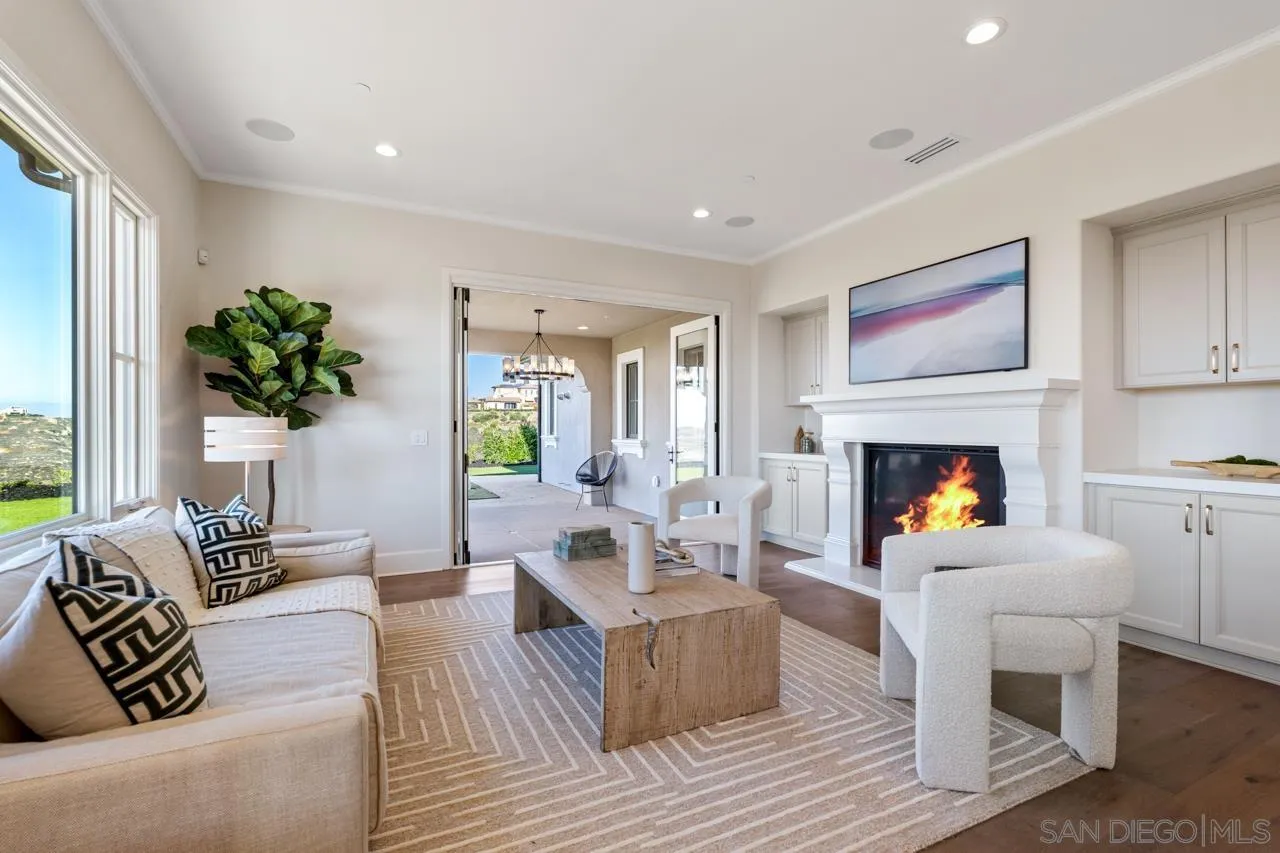 https://cdn.realtyfeed.com/cdn/127/250036787/37c81cd3cc253ca6de61229836c3e338.webp