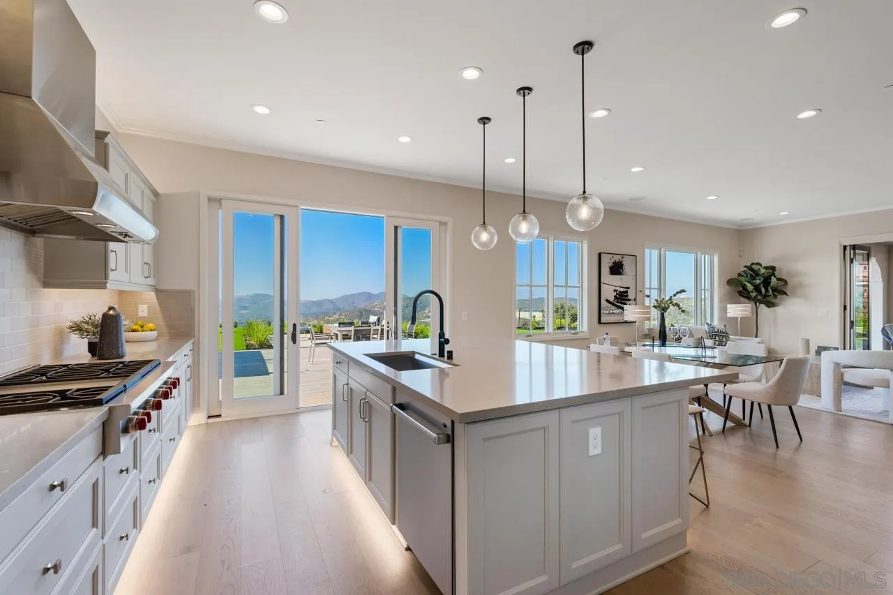 https://cdn.realtyfeed.com/cdn/127/250036787/7484bf33d20c4b1cfc5dcfe88788e9e8.webp